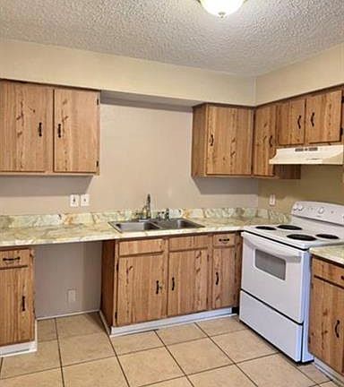 2nd image of 1952 Jasper Ln APT C
