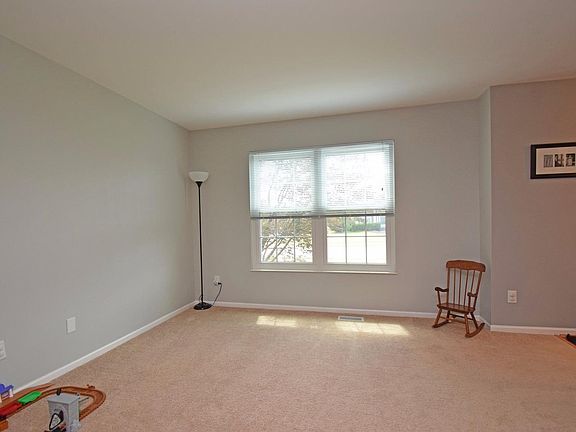 3rd image of 4879 Ezra Ct