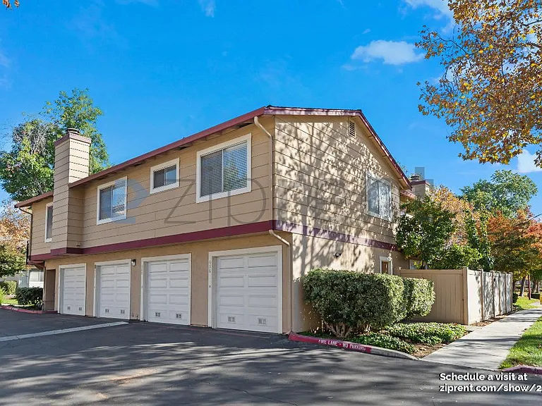 686 Whitewater Ct — Photo 24