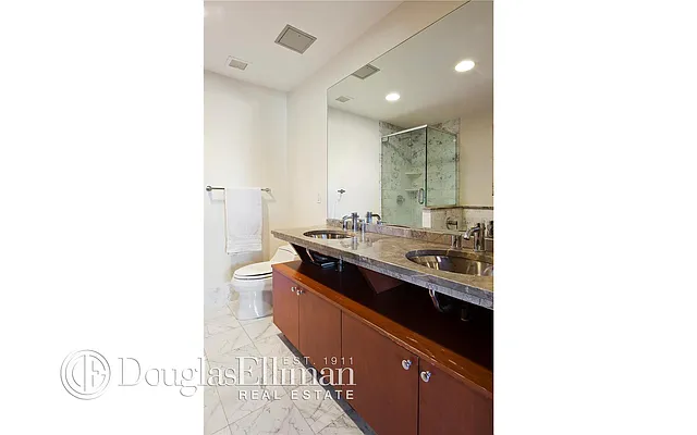 Rented by Douglas Elliman | media 4