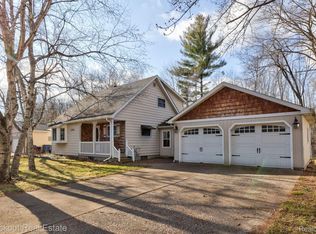 3390 Tulip Dr, Bridgeport, MI 48722