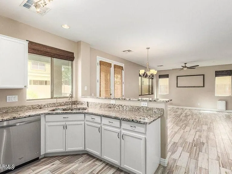 3828 E Bridgeport Pkwy — Photo 16