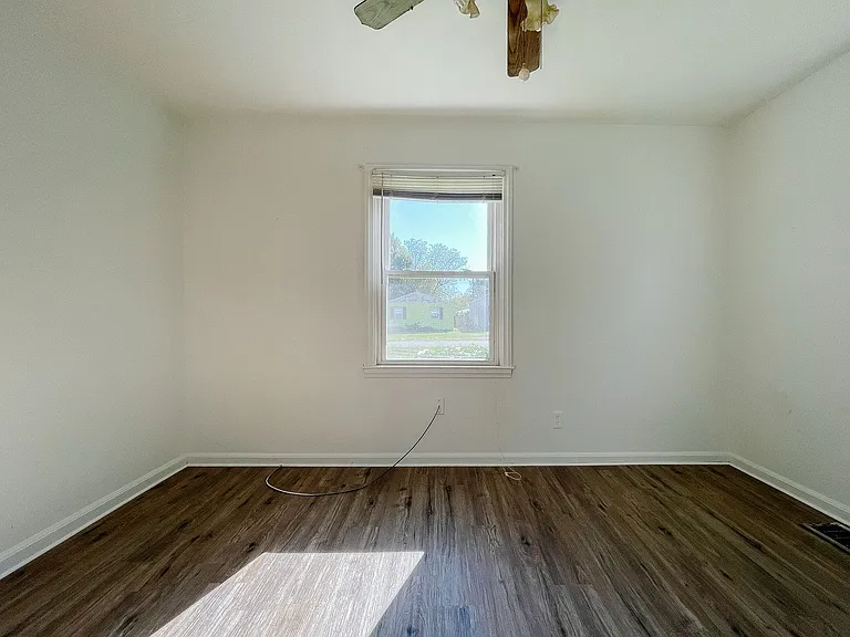 1215 S Fullhart Dr — Photo 11