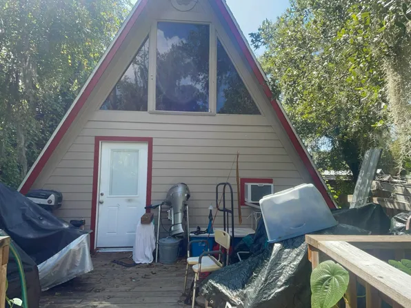 283 Oak Ln, New Smyrna Beach, FL 32168