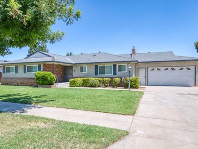 6072 N 7th St, Fresno, CA, 93710