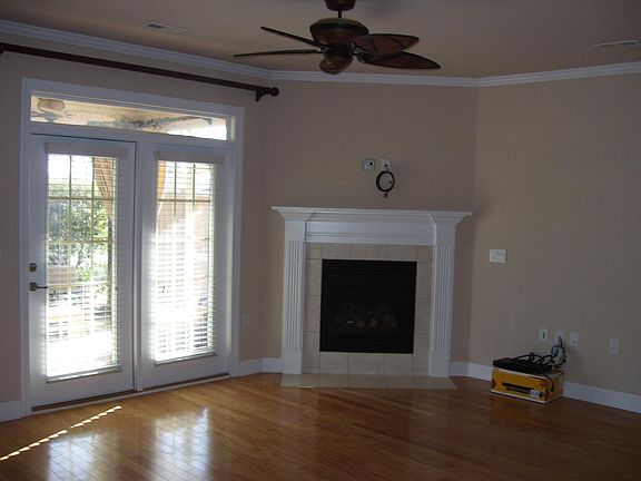 3rd image of 838 Beachwalk Dr