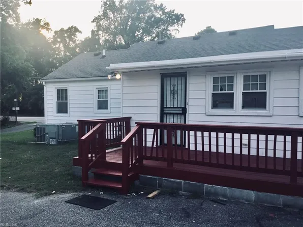 403 E Constance Rd, Suffolk, VA 23434