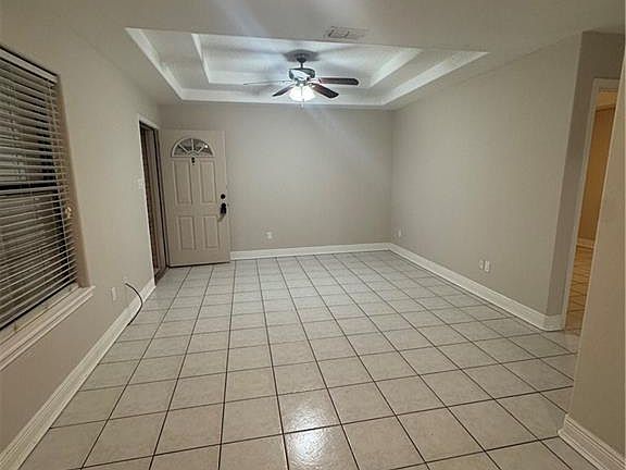 5th image of 2605 S 27th St #D