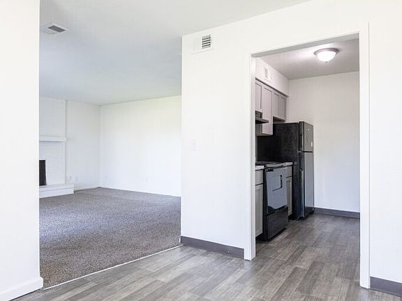 5th image of 7005 N Bales Ave #7061-123