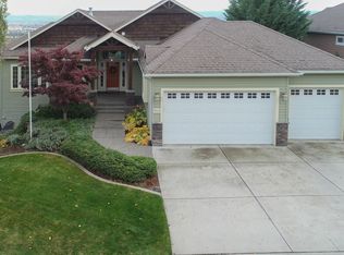 8610 E Blue Fox Ln, Spokane, WA 99217