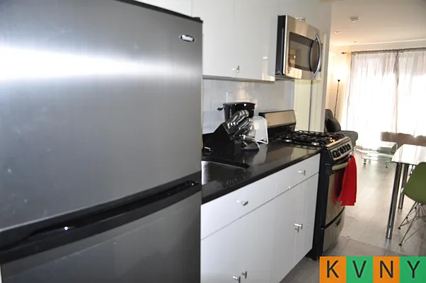 Rented by KVNY Soho | media 57