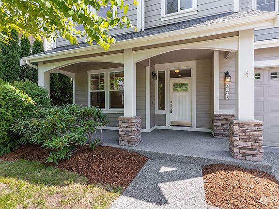 4th image of 2215 Kildane Way SE