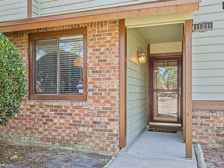 11211 Windtree Dr E — Photo 3