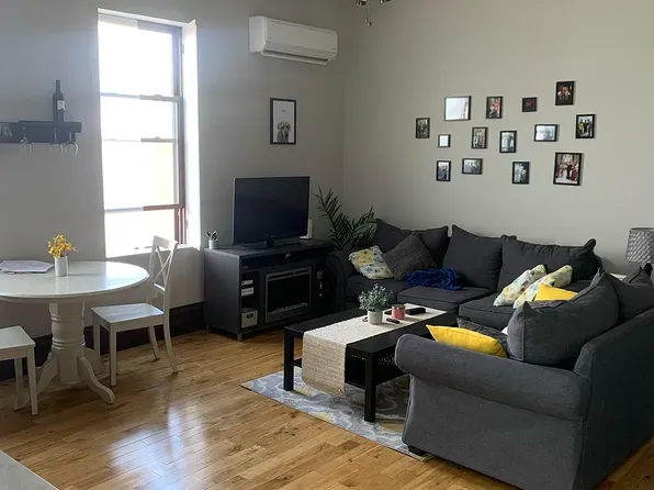 2724 E Carson St APT 2B, Pittsburgh, PA 15203