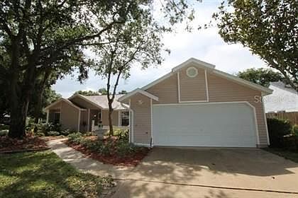 1st image of 540 Lakeshore Cir