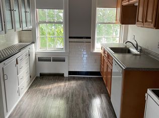 64 Murray Hill Rd FLOOR 2, Roslindale, MA 02131