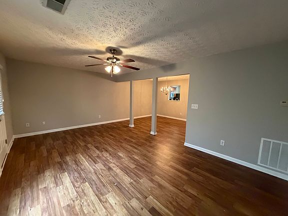 2nd image of 3892 Waldrop Ln