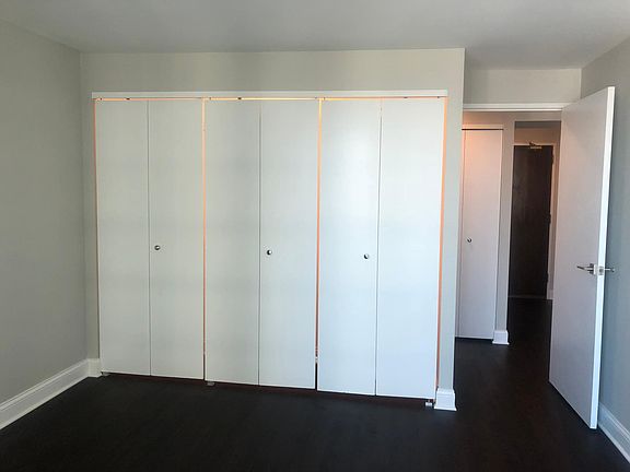 4th image of 195 N Harbor Dr #5807