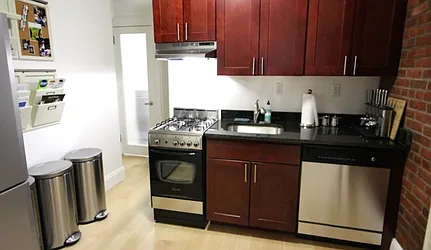 Rented by LJ Sloane Management