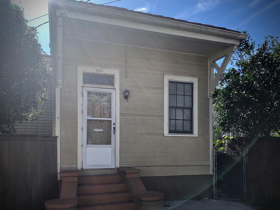 1st image of 919 Alix St