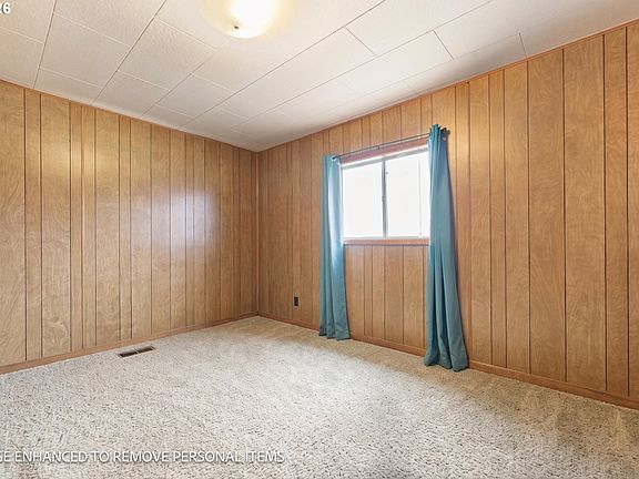 3rd image of 2125 8th St