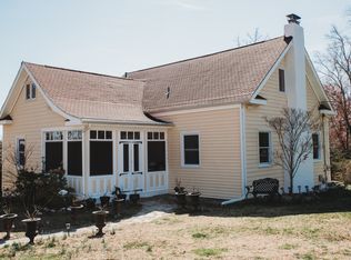 442 Dogwood Rd, Orange, CT 06477