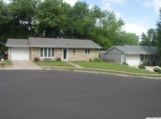 525 Stevens Ct, Dubuque, IA 52001