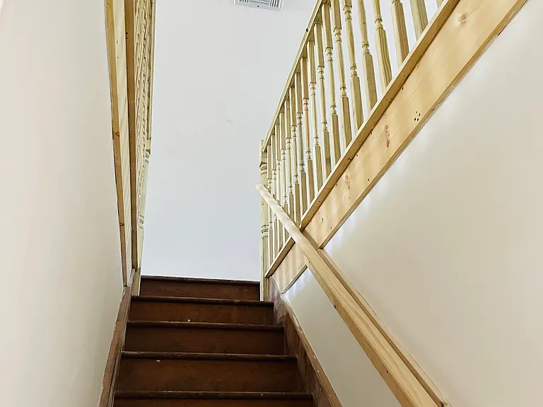 37 Ireland Ave #1 — Photo 6