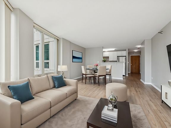 4th image of 345 N La Salle Dr APT 3705