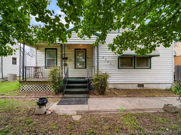 2223 Elmira St, Muskogee, OK 74403