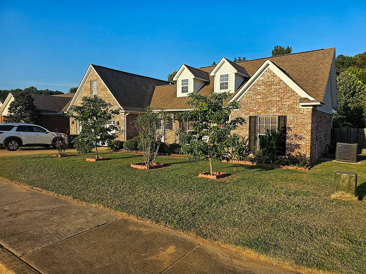 Building Photo - 128 Breckenridge Dr
