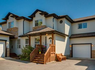 135 W Bow Ridge Dr #5, Cochrane, AB T4C2G3