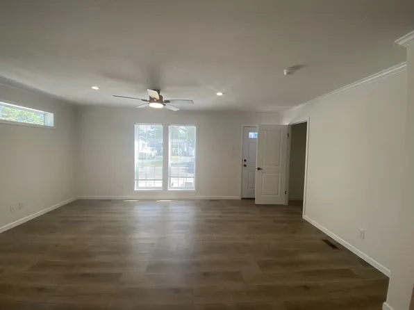 72 Beaver Ave #2072, Manchester Township, NJ 08759