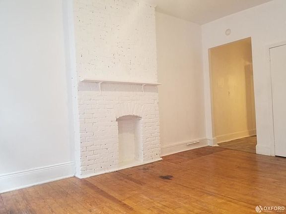 3rd image of 1452 2nd Ave APT 7