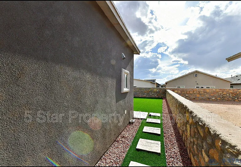5129 Rose Elise St — Photo 28