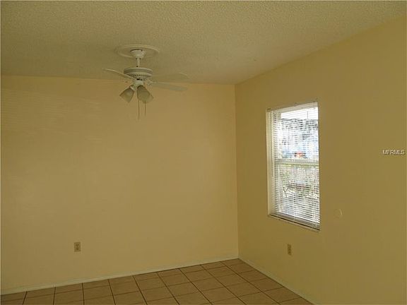 4th image of 1100 Lowry Ave