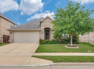 629 Bridgewater Rd, Fort Worth, TX 76131