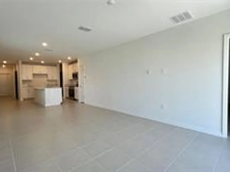 2892 Transformation Way — Photo 6