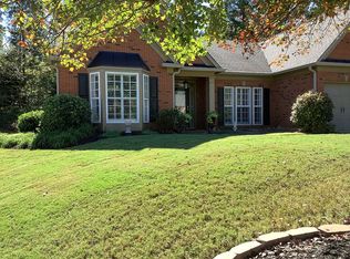 1555 Broadhempston Ct, Cumming, GA