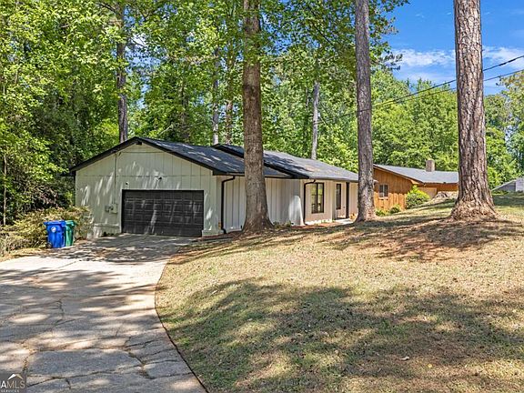 4th image of 3353 Idlecreek Way #18