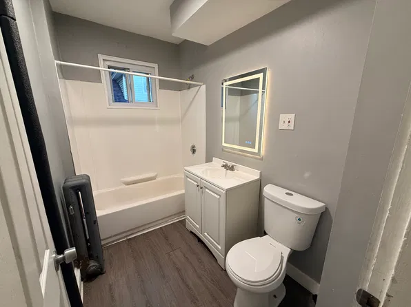 23 Leete St APT 2, Springfield, MA 01108