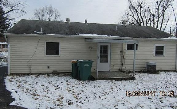 3rd image of 2631 Dunhill Pl