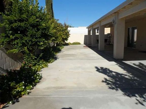 3rd image of 31333 Neuma Dr