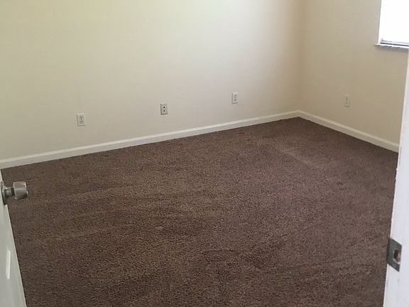 4th image of 1121 1st Ave S APT C