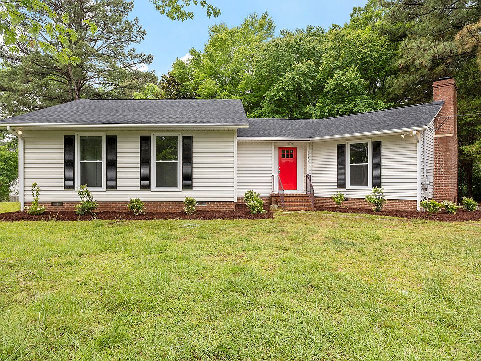 1st image of 1821 Spring Ln