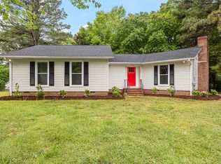1821 Spring Ln, Sanford, NC 27330