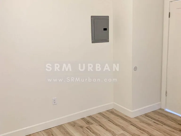 3922 8th Ave #4 — Photo 3
