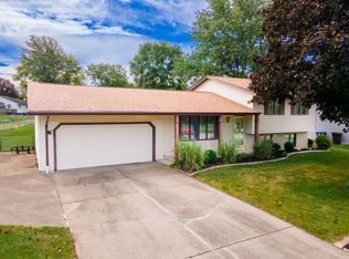 505 Georgia Pkwy, Washington, IL 61571