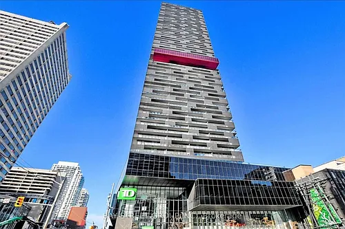 8 Eglinton Ave E Photo 1