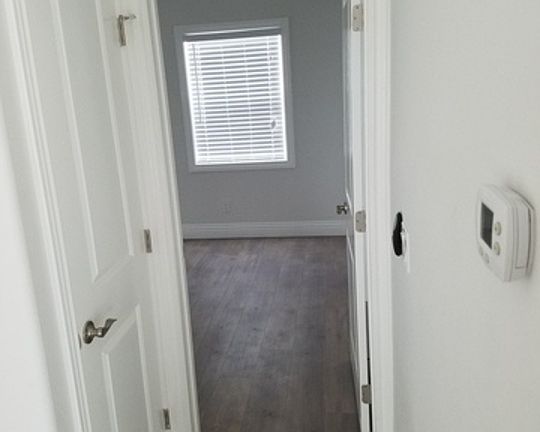 4th image of 841 10th St APT 6